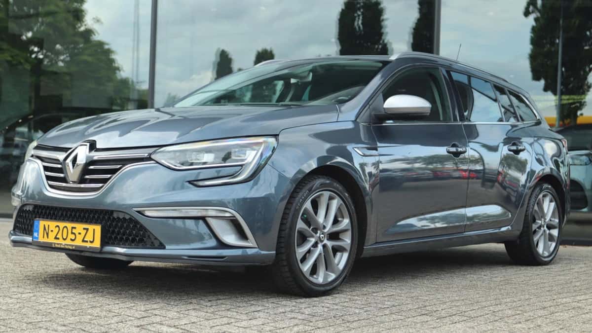 Renault Mégane (2017) — foto 1