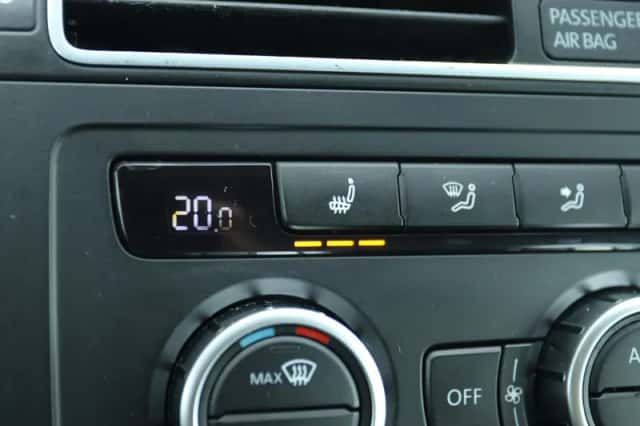 Volkswagen Touran (2013) thumbnail 11