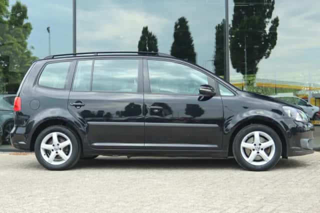 Volkswagen Touran (2013) thumbnail 14