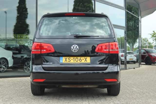 Volkswagen Touran (2013) thumbnail 15