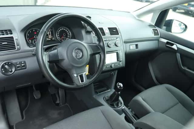 Volkswagen Touran (2013) thumbnail 18