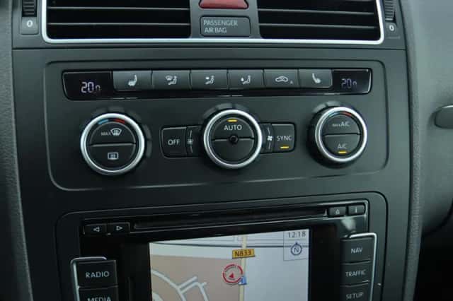 Volkswagen Touran (2013) thumbnail 22