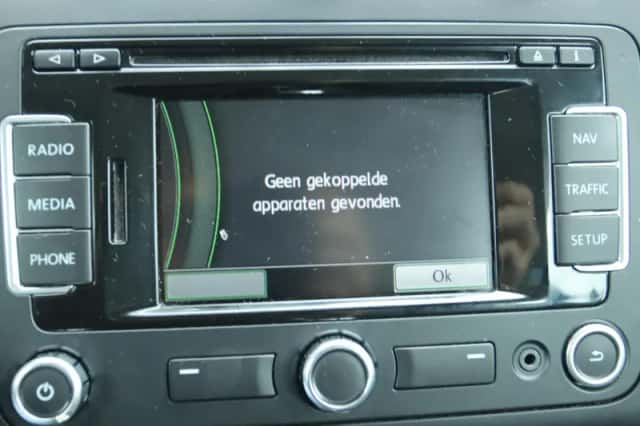 Volkswagen Touran (2013) thumbnail 24