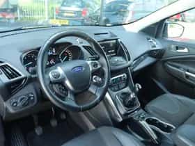 Ford Kuga (2015) thumbnail 14