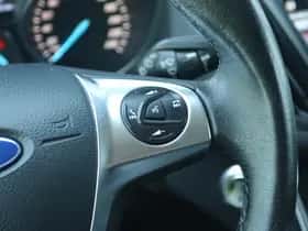 Ford Kuga (2015) thumbnail 18