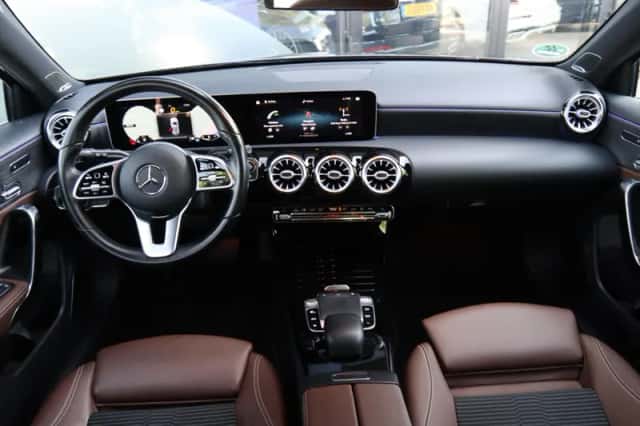 Mercedes-Benz A-Klasse (2018) thumbnail 3