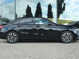 Mercedes-Benz A-Klasse (2022) thumbnail 2