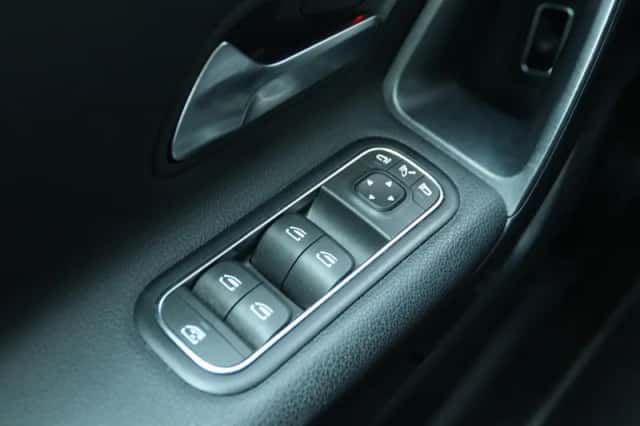Mercedes-Benz A-Klasse (2022) thumbnail 24