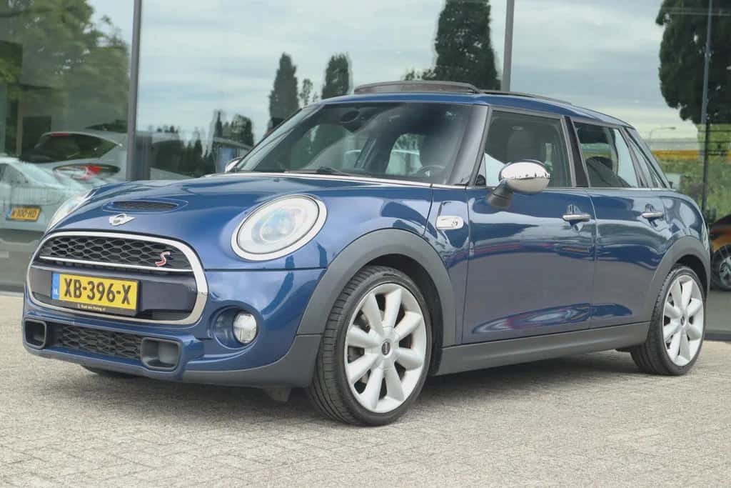 MINI Cooper (2015) — foto 1