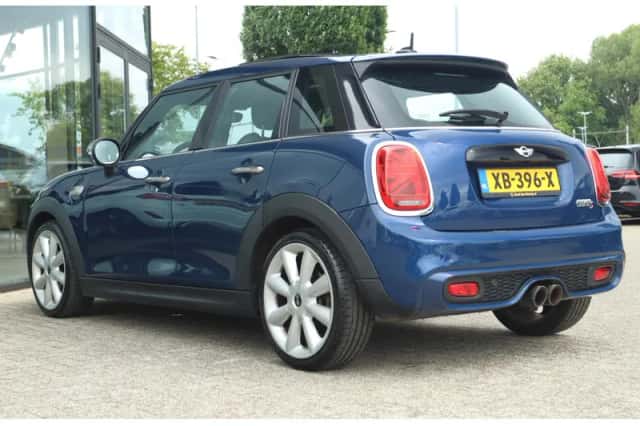 MINI Cooper (2015) thumbnail 11