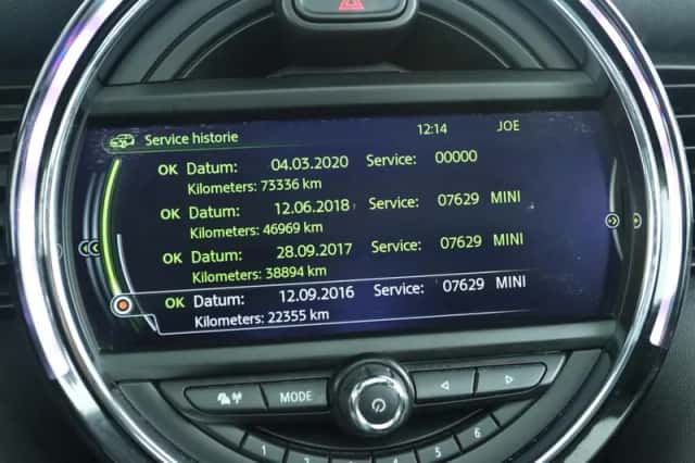 MINI Cooper (2015) thumbnail 18