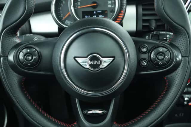 MINI Cooper (2015) thumbnail 22