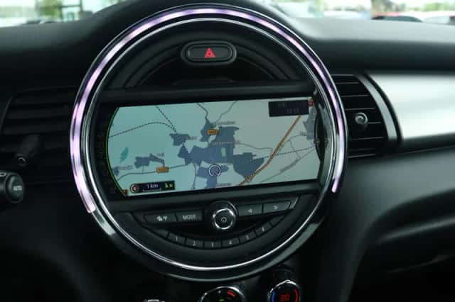 MINI Cooper (2015) thumbnail 27