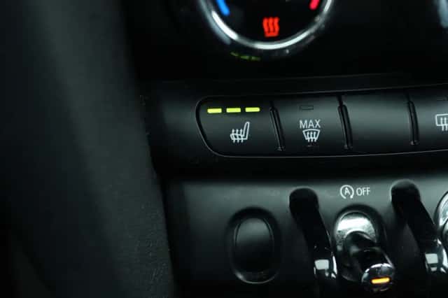 MINI Cooper (2015) thumbnail 31