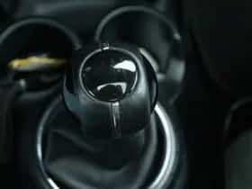 MINI Cooper (2015) thumbnail 33