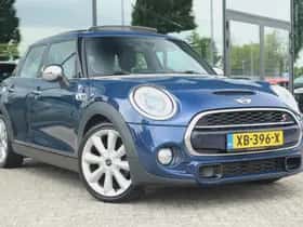 MINI Cooper (2015) thumbnail 6