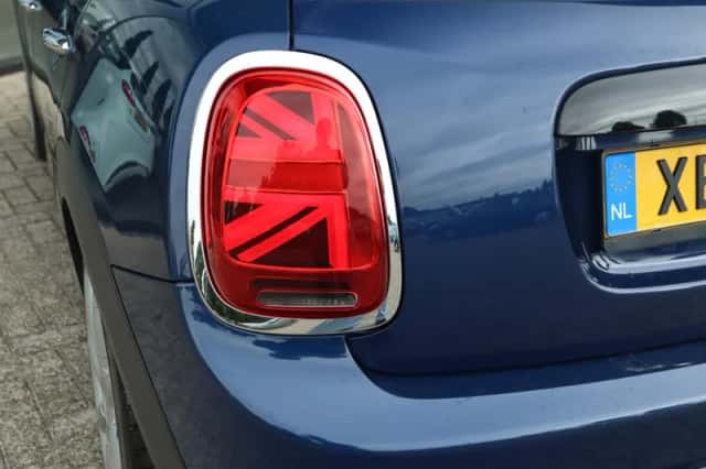 MINI Cooper (2015) thumbnail 7