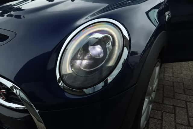 MINI Cooper (2015) thumbnail 8