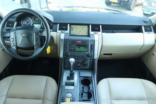 Land Rover Rover (2005) thumbnail 3
