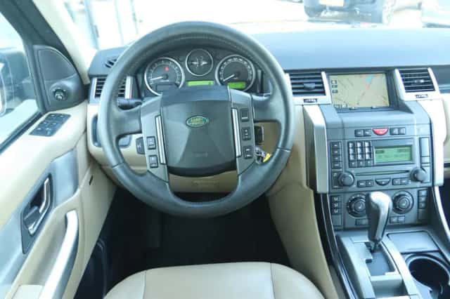Land Rover Rover (2005) thumbnail 22