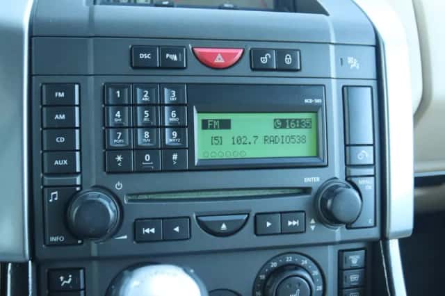 Land Rover Rover (2005) thumbnail 28