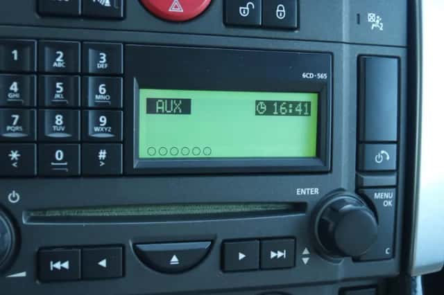 Land Rover Rover (2005) thumbnail 29