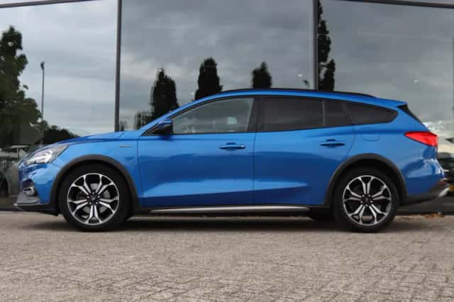 Ford Focus (2020) thumbnail 12