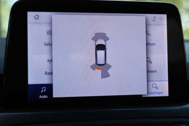 Ford Focus (2020) thumbnail 6