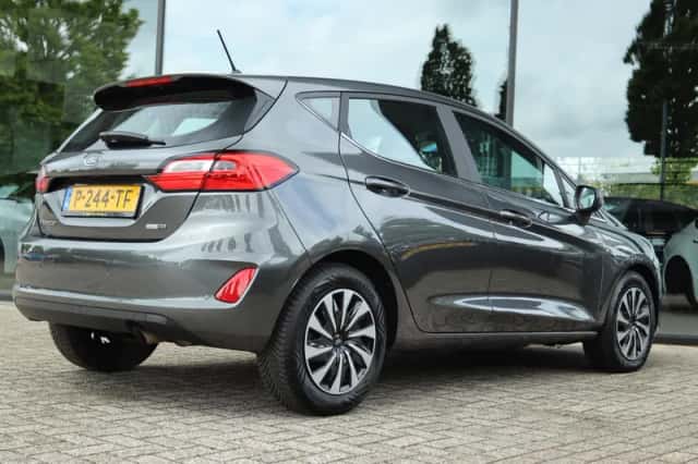 Ford Fiesta (2022) thumbnail 2