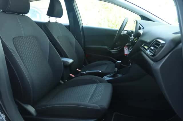 Ford Fiesta (2022) thumbnail 9