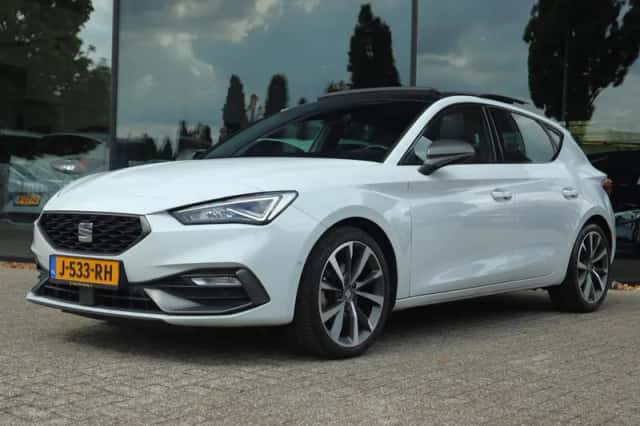 SEAT Leon (2020) thumbnail 1
