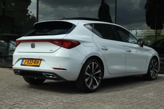 SEAT Leon (2020) thumbnail 2