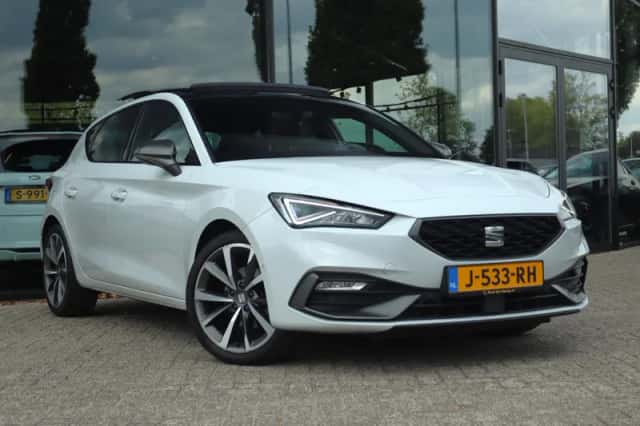 SEAT Leon (2020) thumbnail 5