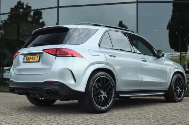 Mercedes-Benz GLE (2022) thumbnail 2