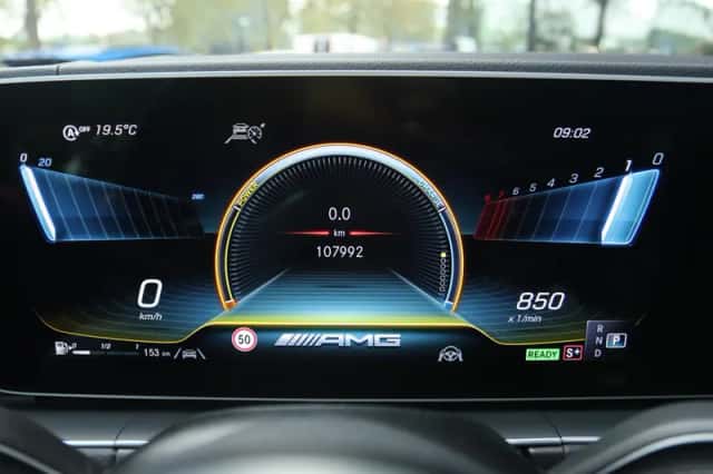 Mercedes-Benz GLE (2022) thumbnail 38