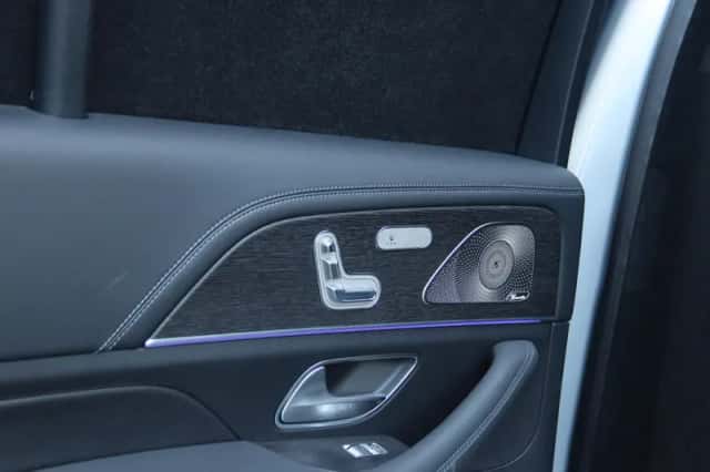 Mercedes-Benz GLE (2022) thumbnail 57