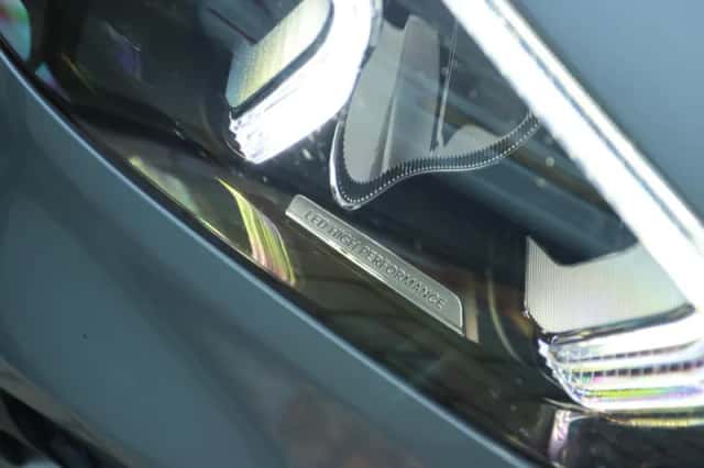 Mercedes-Benz GLE (2022) thumbnail 64