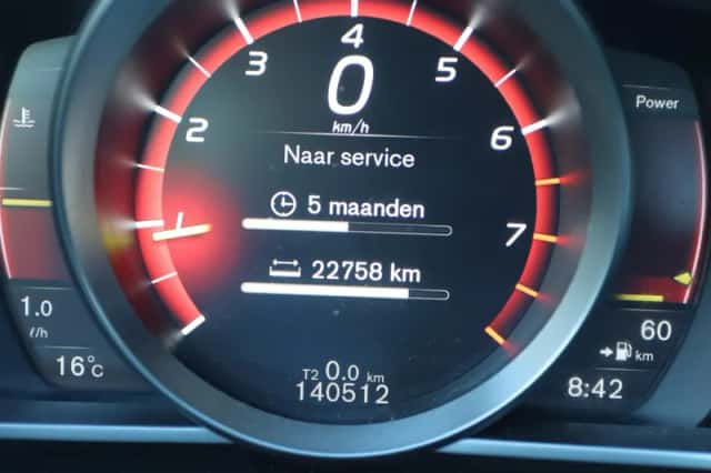 Volvo V40 (2017) thumbnail 27