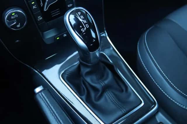 Volvo V40 (2017) thumbnail 30
