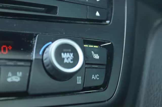 BMW 3-Serie (2014) thumbnail 6