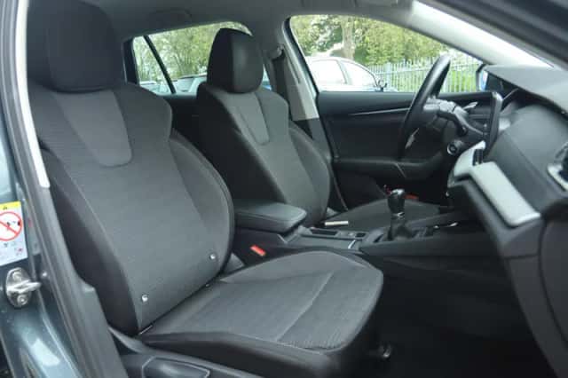 Škoda Octavia (2021) thumbnail 13