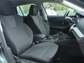 Škoda Octavia (2021) thumbnail 13