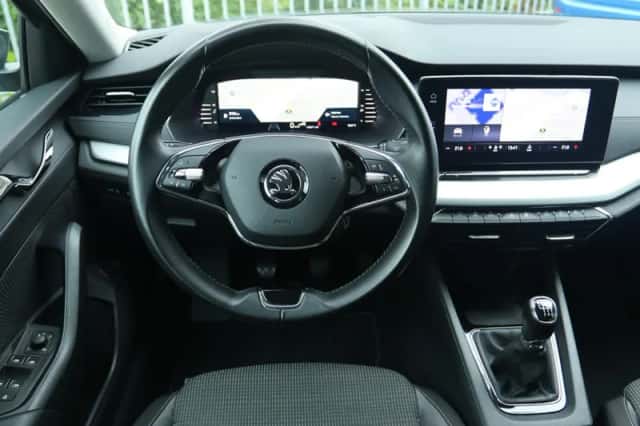 Škoda Octavia (2021) thumbnail 18