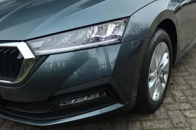 Škoda Octavia (2021) thumbnail 36
