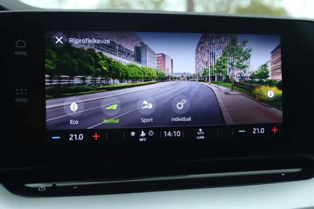 Škoda Octavia (2021) thumbnail 40
