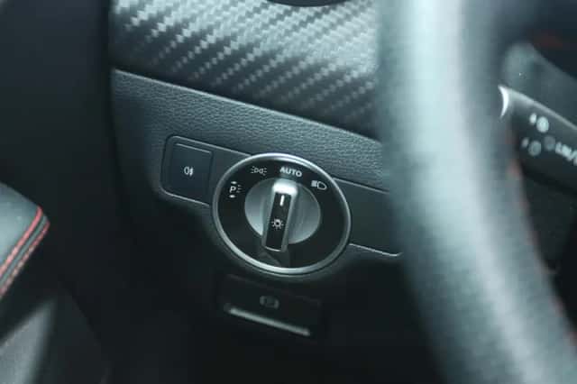 Mercedes-Benz A-Klasse (2017) thumbnail 31