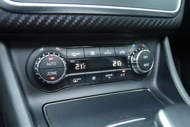 Mercedes-Benz A-Klasse (2017) thumbnail 37