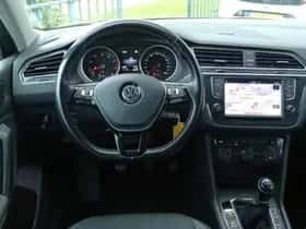 Volkswagen Tiguan (2017) thumbnail 17