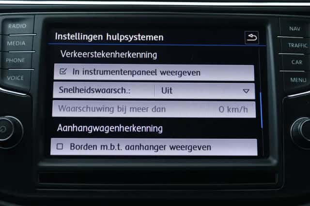 Volkswagen Tiguan (2017) thumbnail 28