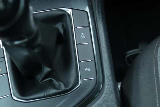Volkswagen Tiguan (2017) thumbnail 33